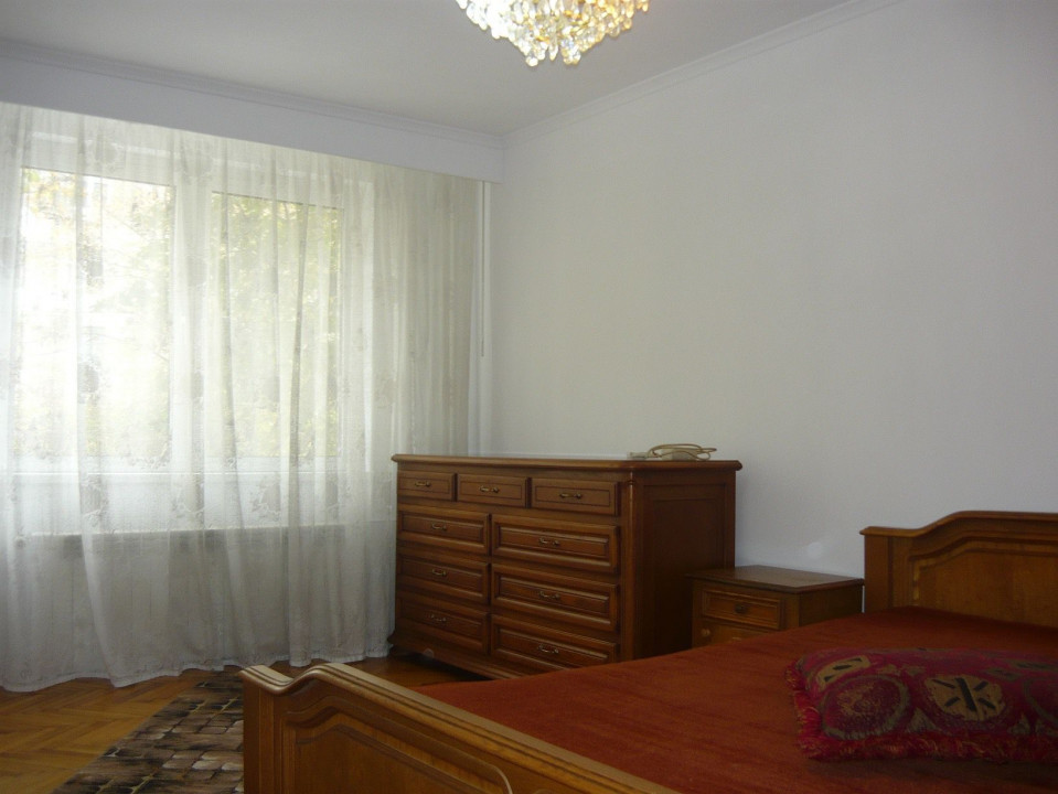 Inchiriere 3 camere Drumul Taberei- Hanul Drumetului