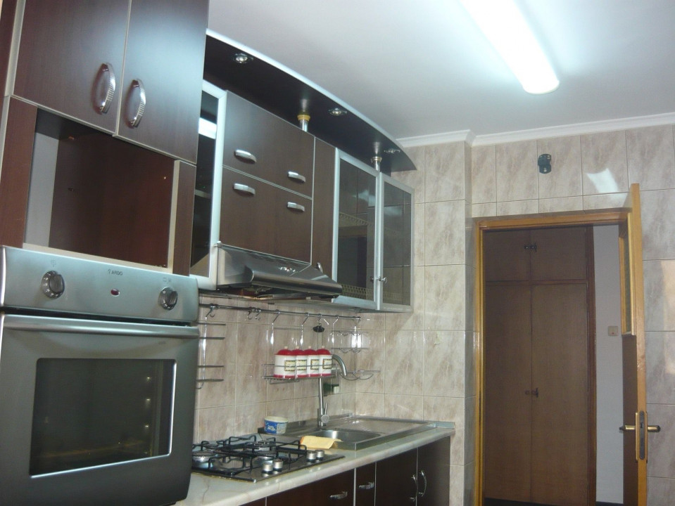 Inchiriere 3 camere Drumul Taberei- Hanul Drumetului