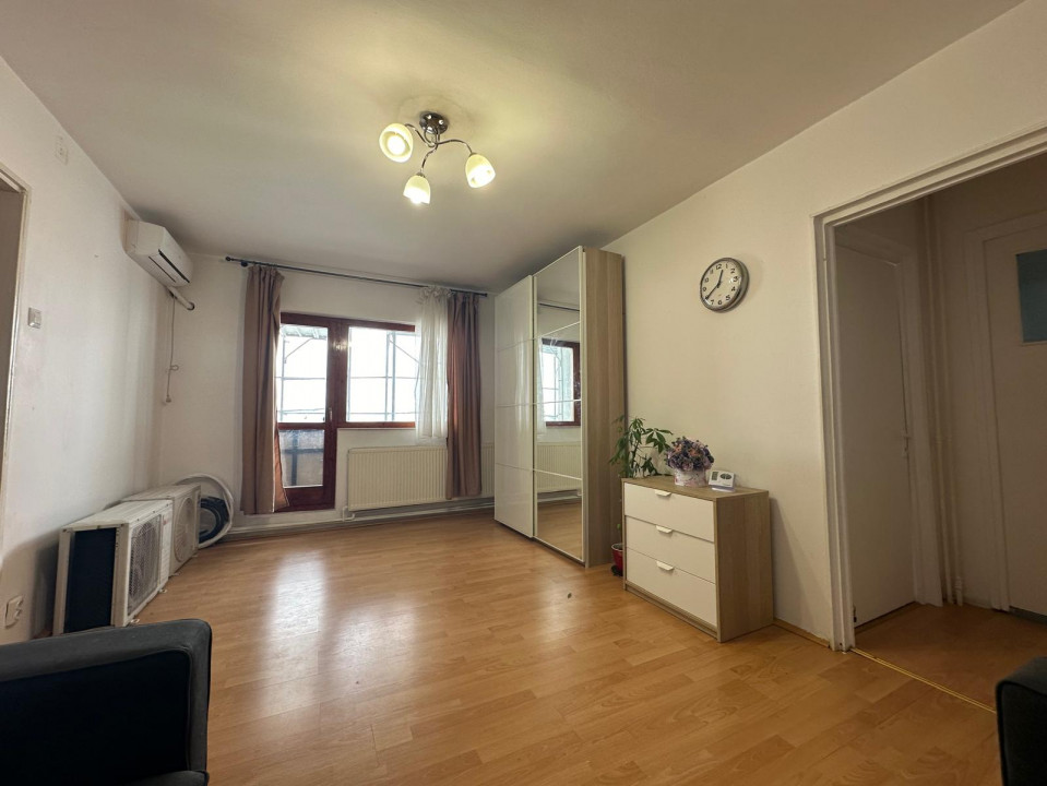 Apartament cu Centrala Proprie, 2 Bai și 2 Balcoane si... loc parcare ADP 