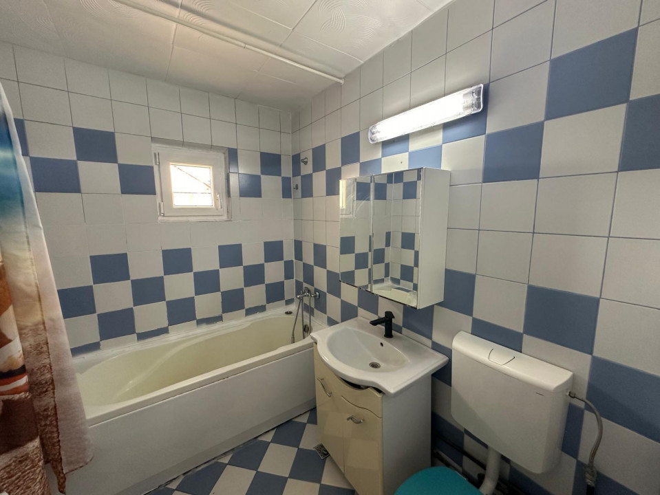 Apartament cu Centrala Proprie, 2 Bai și 2 Balcoane si... loc parcare ADP 