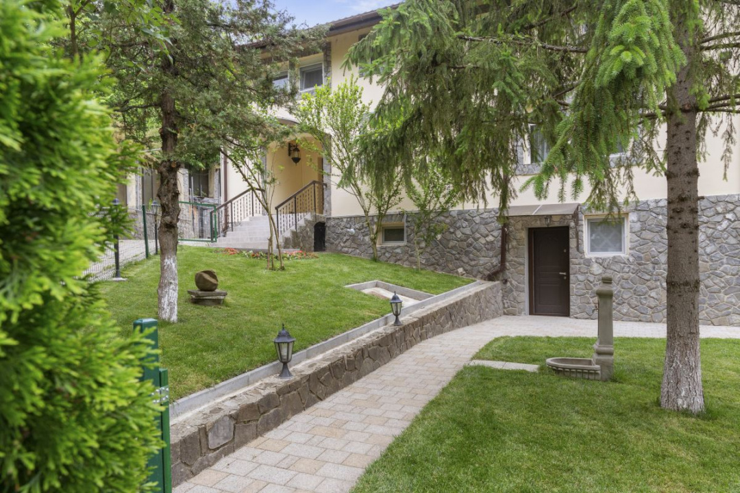 Refugiu de Vis în Cornu – Priveliște Panoramică și Apusuri Memorabile
