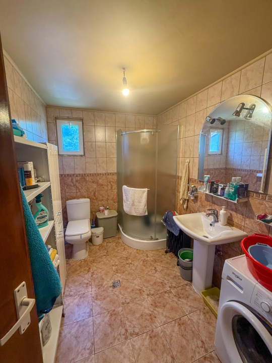 Casa de vacanta sau rezidenta in Adunati, buget redus 