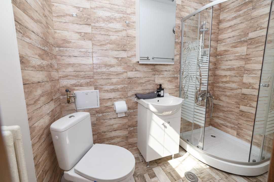 Apartament de închiriat – Universitate | 2 camere | Terasă 40 mp