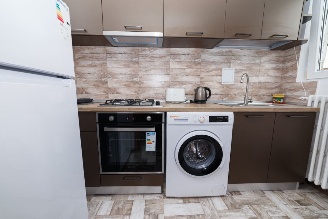 Apartament de închiriat – Universitate | 2 camere | Terasă 40 mp