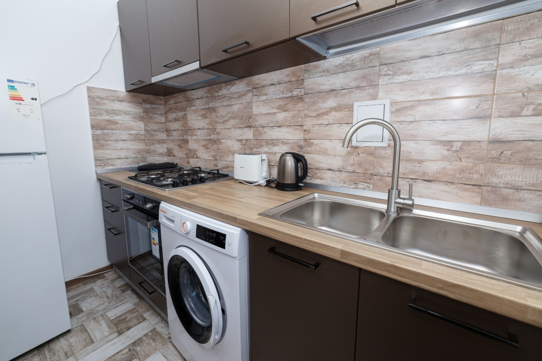 Apartament de închiriat – Universitate | 2 camere | Terasă 40 mp