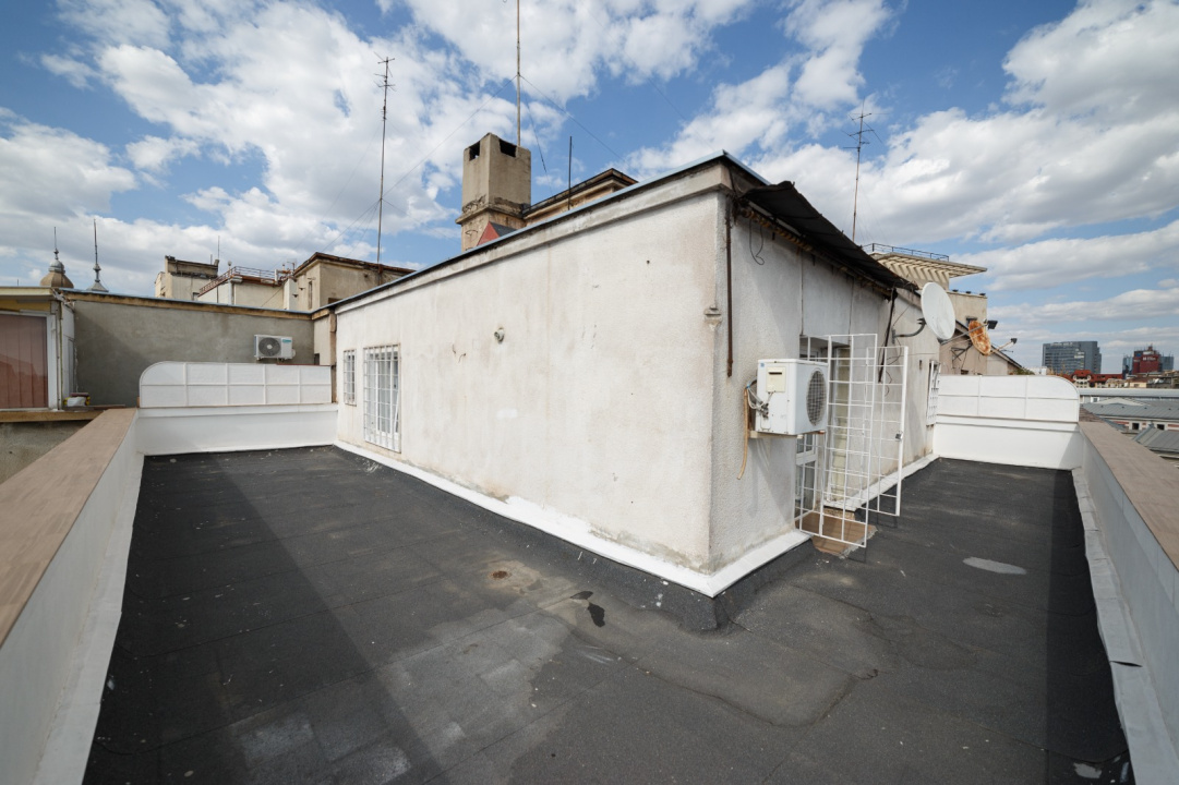 Apartament de închiriat – Universitate | 2 camere | Terasă 40 mp