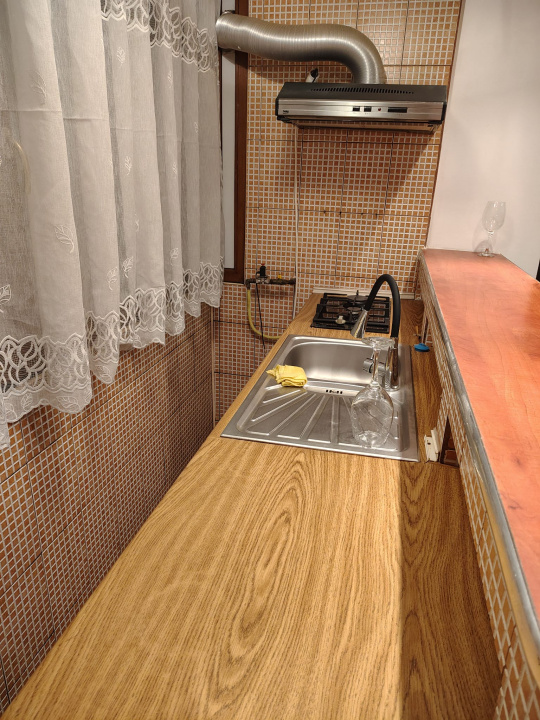 Eroii Revolutiei, doua minute metrou