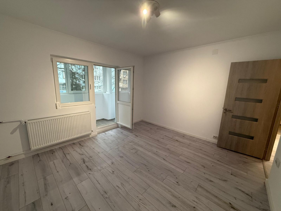 Apartament 3 camere, Nerva Traian, plan secund