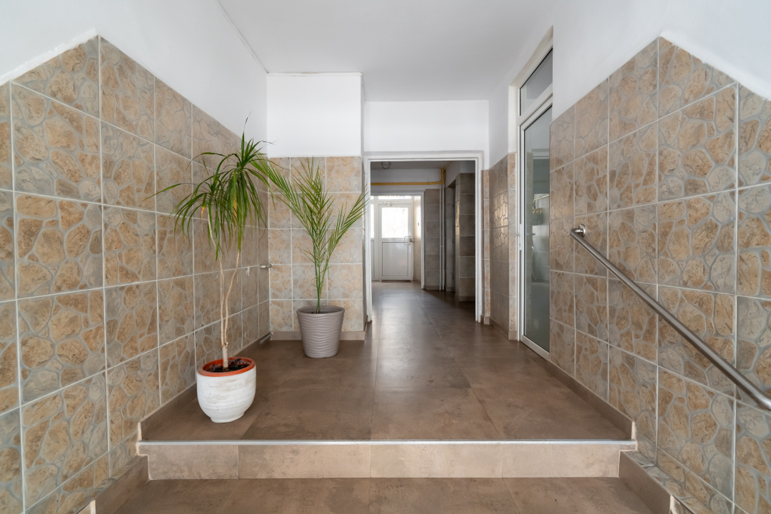 Apartament 3 camere, Nerva Traian, plan secund