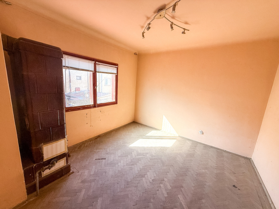 Casa cocheta D+P+M, Vatra Luminoasa, AC monsardare