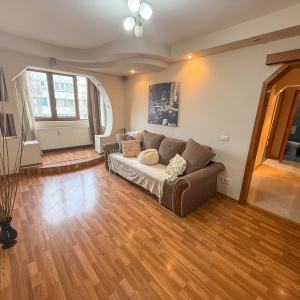 Apartament mobilat si utilat, parcare